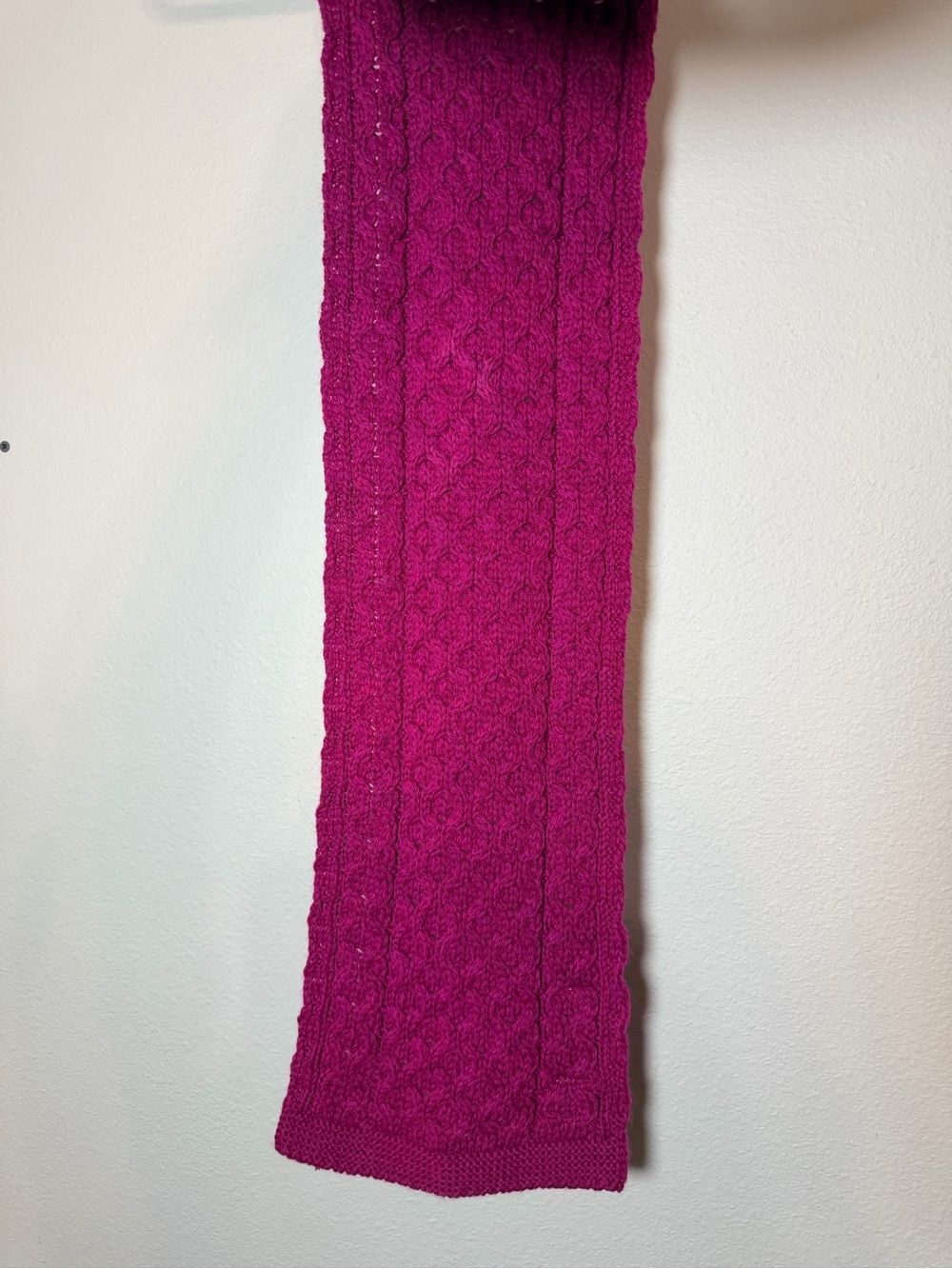 Aran Crafts Ireland Cable Knit Merino Wool Scarf Magenta Pink - Picture 7 of 8